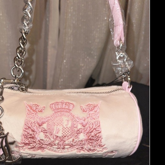LAST ONE *Juicy Couture UK exclusive barrel bag - Picture 2 of 6